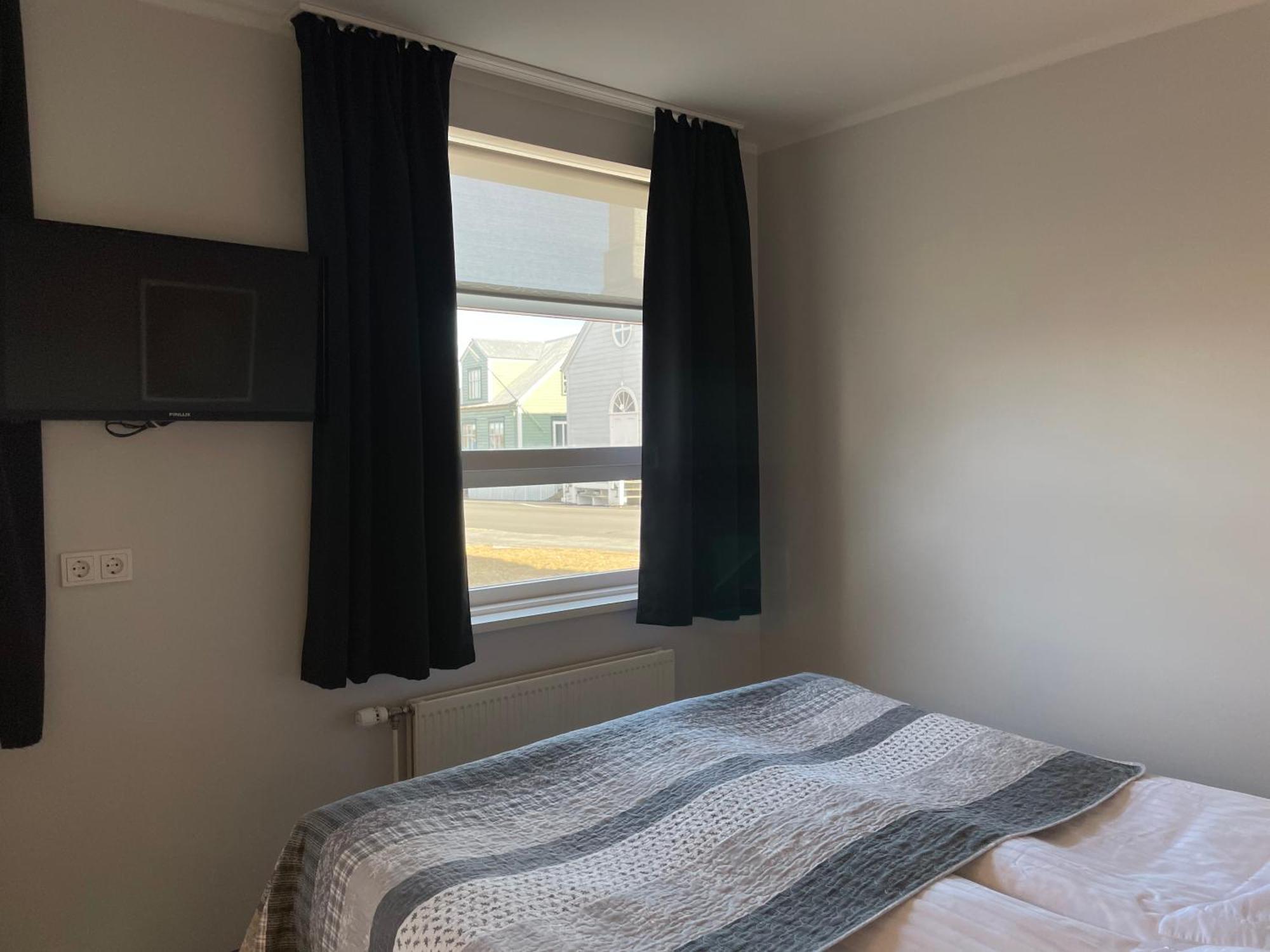 Akkeri Guesthouse Стиккисхоульмюр Номер фото